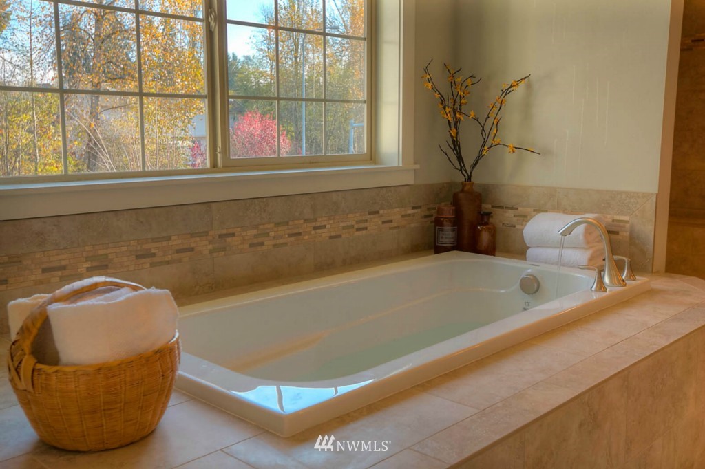 1014 Chelan Place Northeast Renton, WA 98059 - Photo 14 of 14 Gallery Image 14