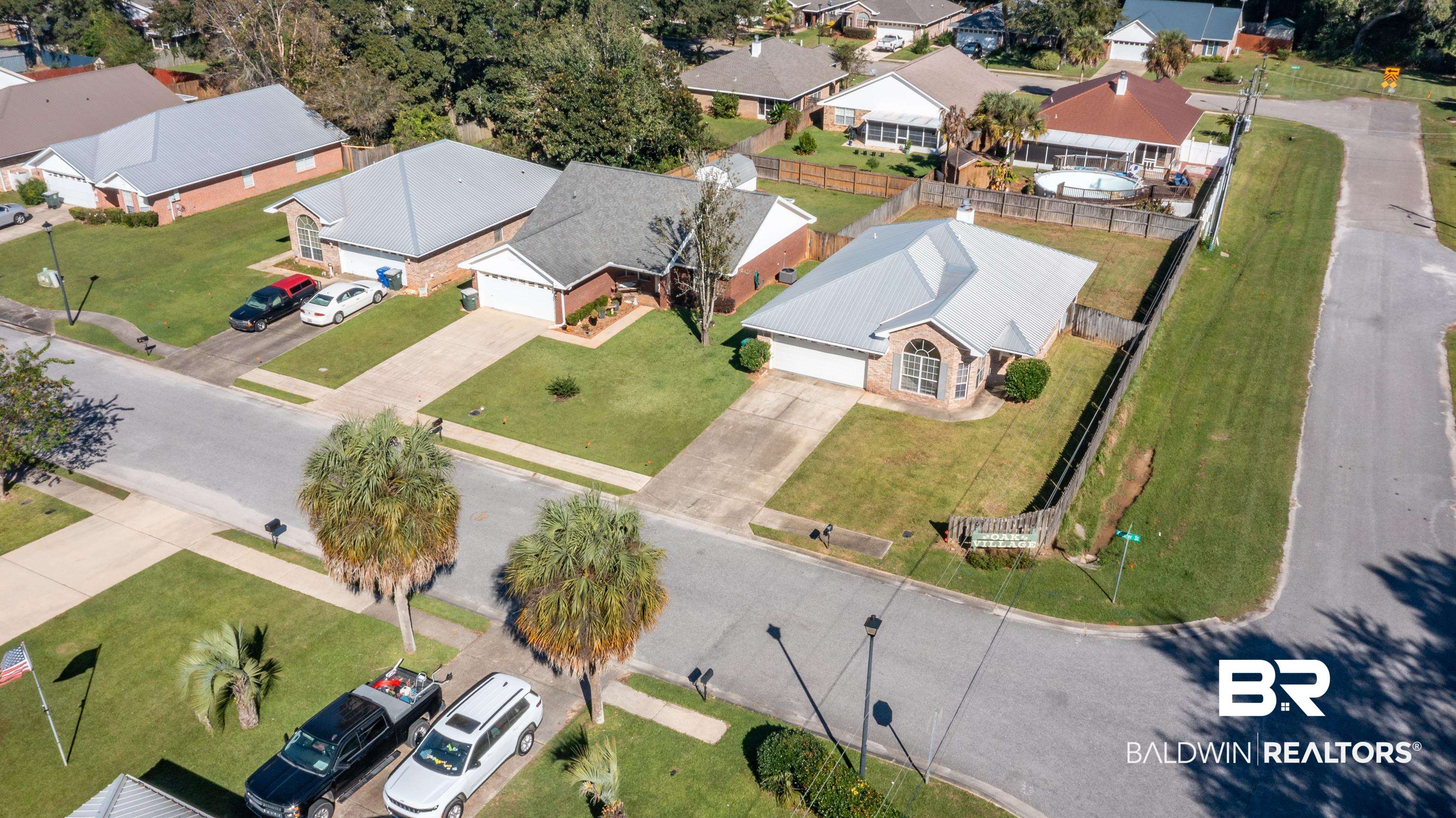 301 Cluster Street Foley, AL 36535 - Photo 3 of 48