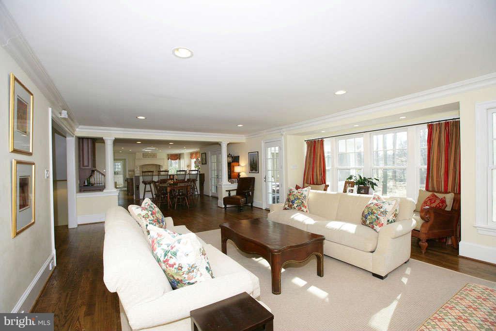 10820 Lockland Road Potomac, MD 20854 - Photo 11 of 30 a living room with furniture and a large window
