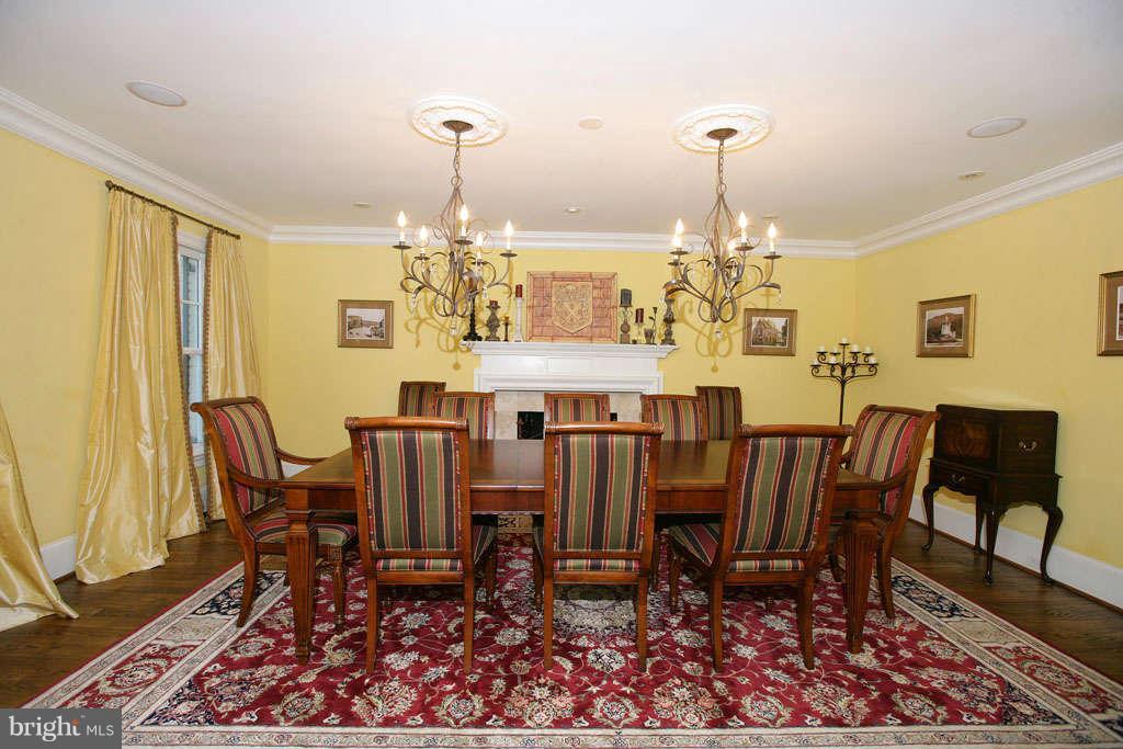 10820 Lockland Road Potomac, MD 20854 - Photo 8 of 30 a view of a dining room with furniture window and wooden floor