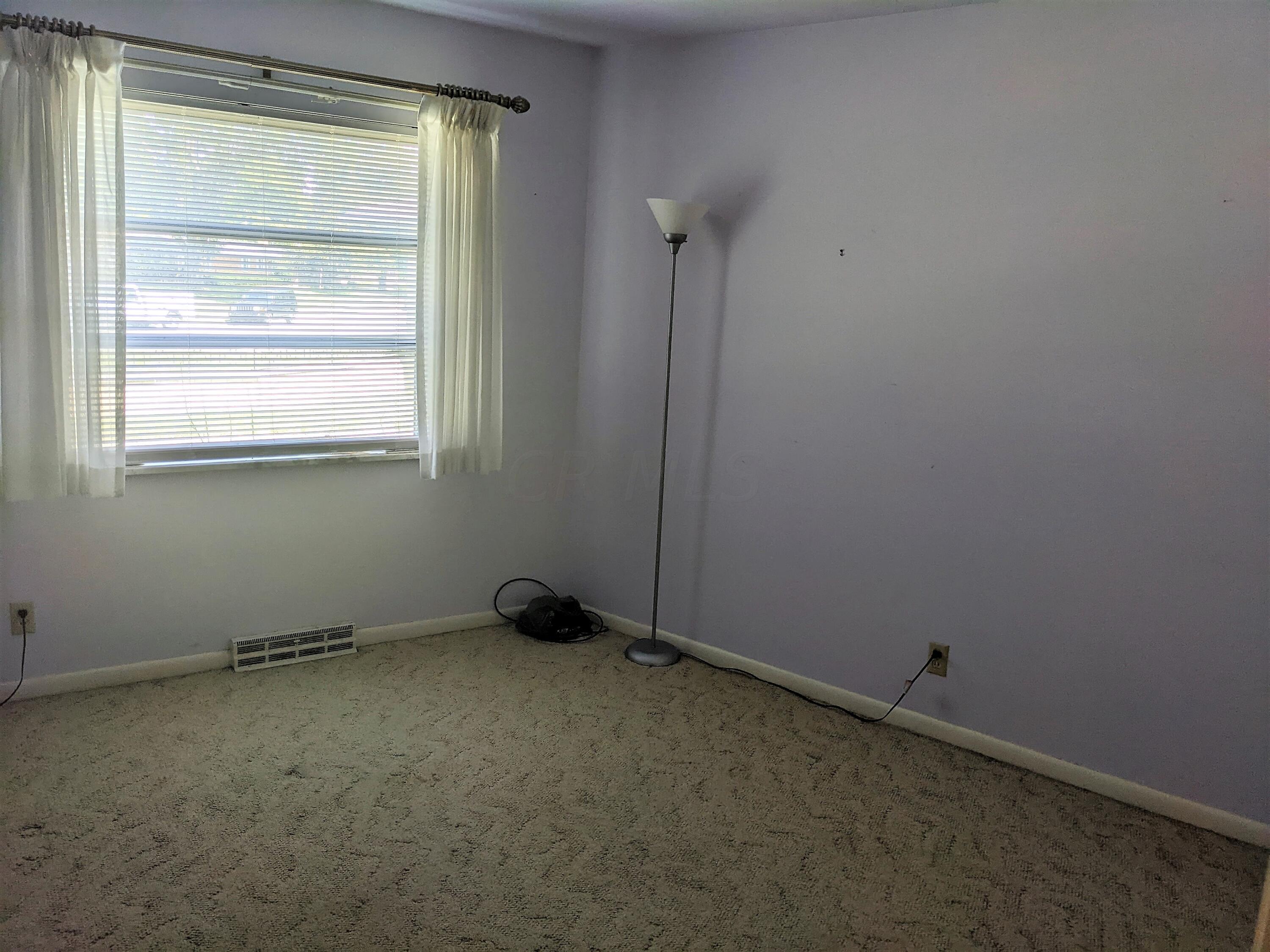 1777 Ardleigh Road Columbus, OH 43221 - Photo 26 of 35 PXL_20220901_164451986