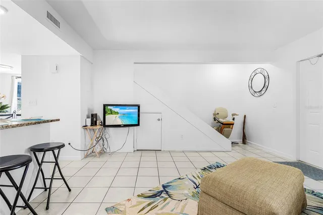 $189,000 | 4903 Vincennes Street, Unit 116, Cape Coral, FL 33904