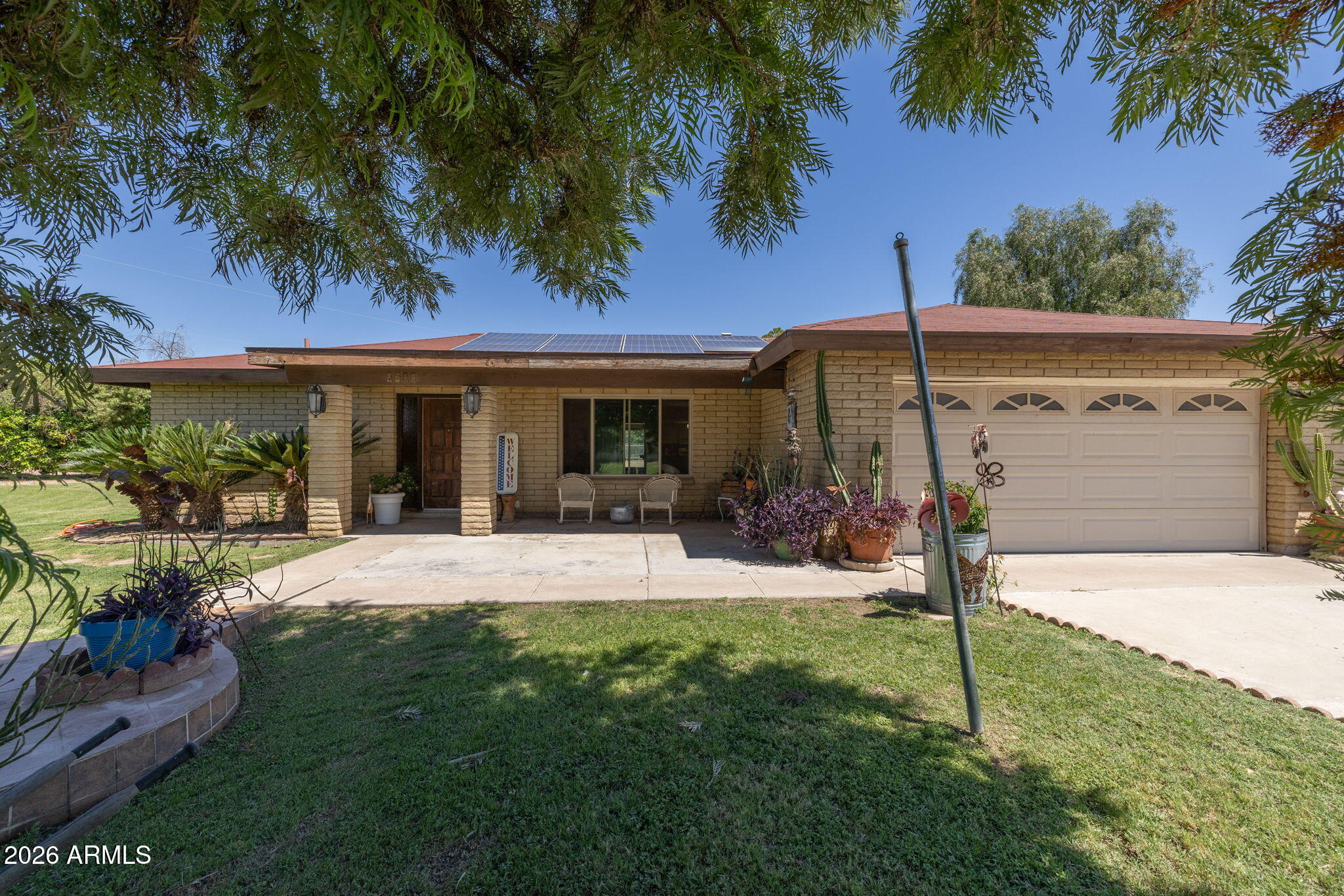 1725 North Lindsay Road Mesa, AZ 85213 - Photo 10 of 74 9-web-or-mls-1725 N. Lindsay Rd-9