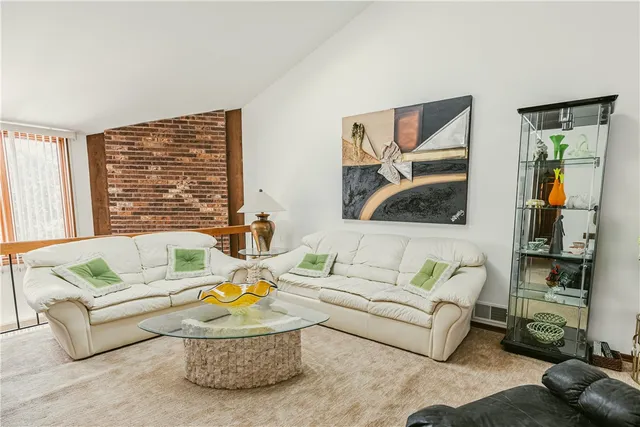 $259,900 | 62 Delemere Boulevard, Perinton, NY 14450