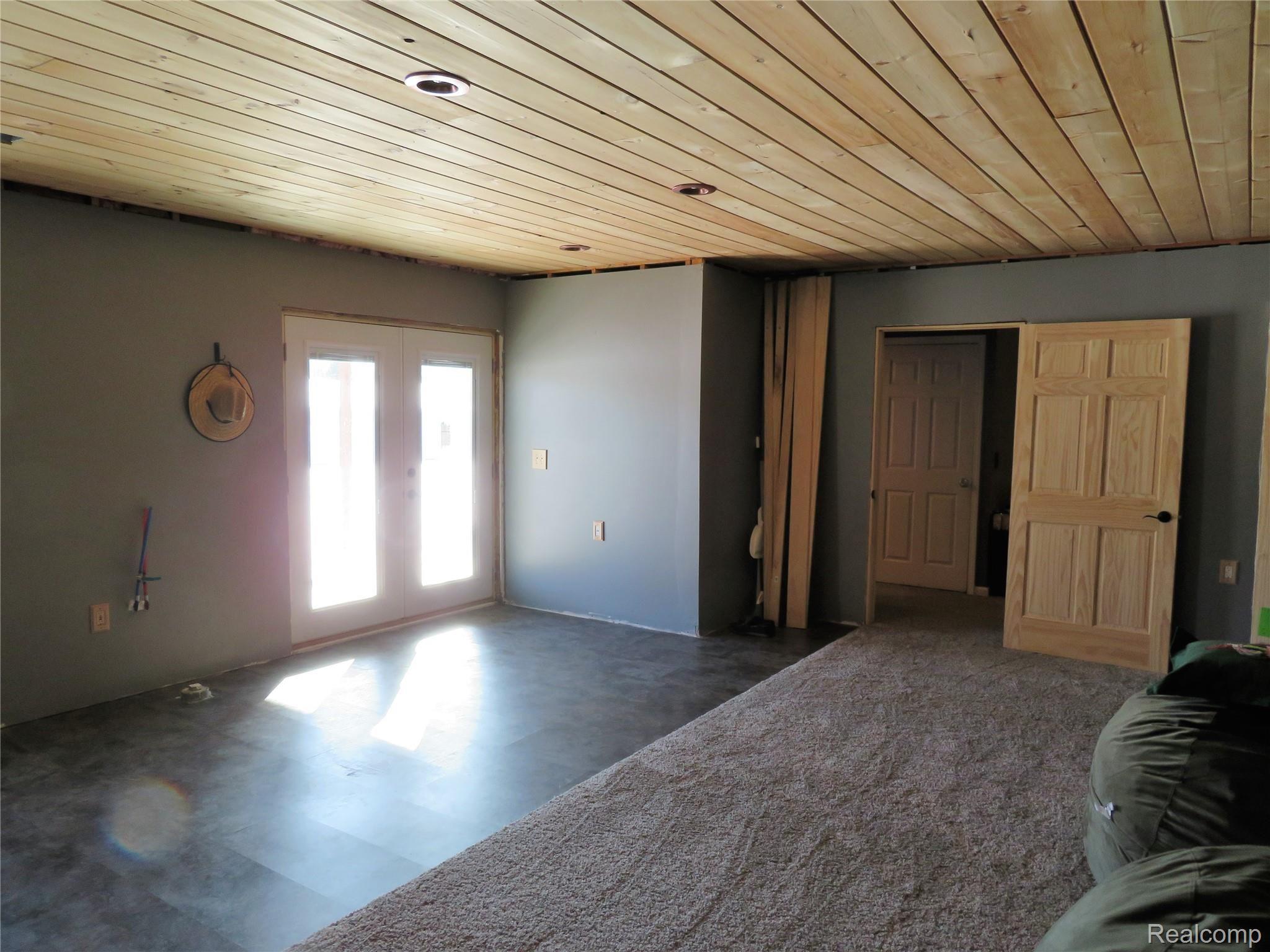 8907 Pettysville Road Pinckney, MI 48169 - Photo 14 of 22 IMG_2142.JPG