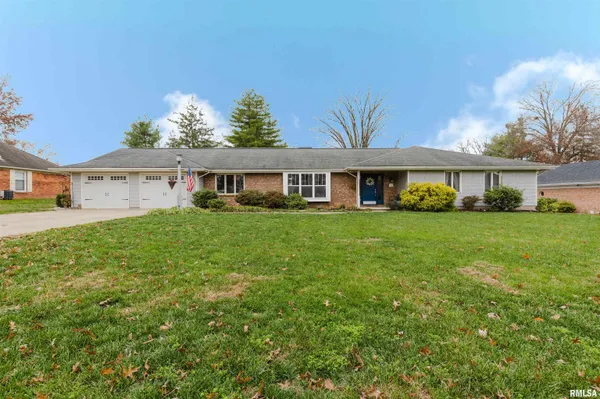 $395,000 | 1502 Nagel Drive, Marion, IL 62959