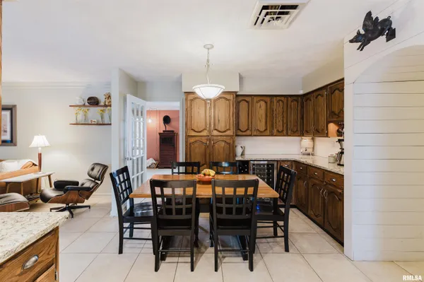 $395,000 | 1502 Nagel Drive, Marion, IL 62959