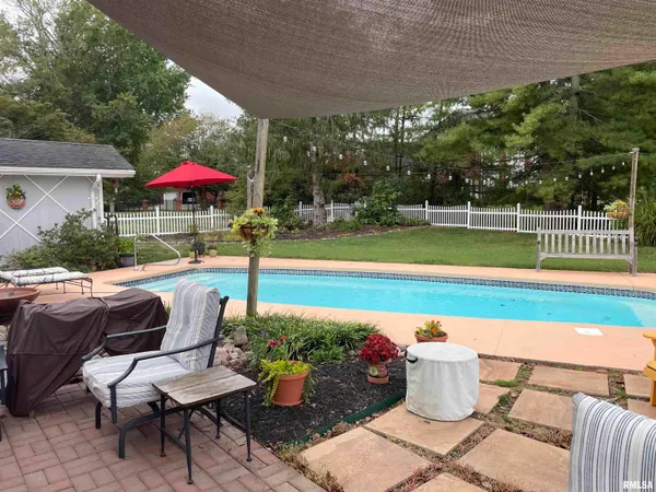 $395,000 | 1502 Nagel Drive, Marion, IL 62959