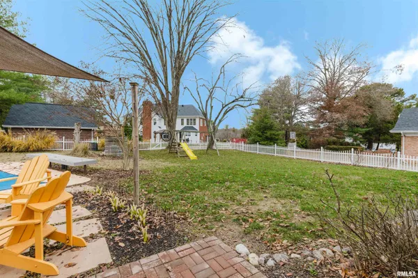 $395,000 | 1502 Nagel Drive, Marion, IL 62959