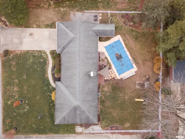 $395,000 | 1502 Nagel Drive, Marion, IL 62959