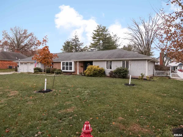 $395,000 | 1502 Nagel Drive, Marion, IL 62959