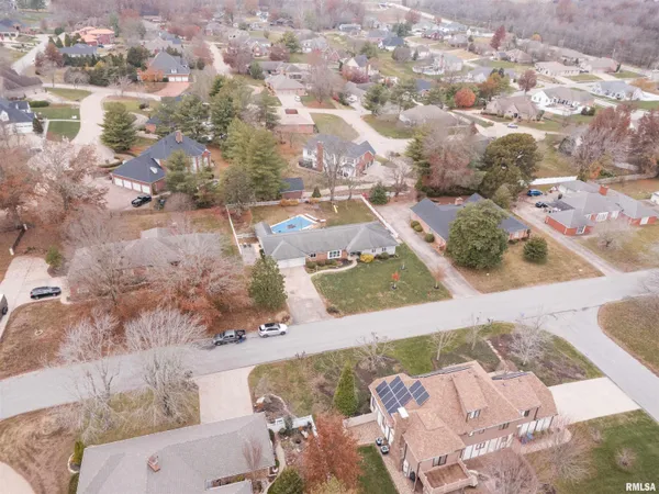 $395,000 | 1502 Nagel Drive, Marion, IL 62959