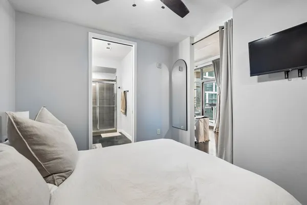 $2,000 | 1510 Demonbreun Street, Unit 608, Nashville, TN 37203