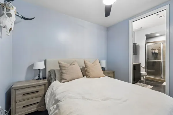 $2,000 | 1510 Demonbreun Street, Unit 608, Nashville, TN 37203