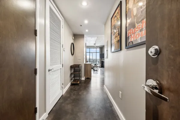 $2,000 | 1510 Demonbreun Street, Unit 608, Nashville, TN 37203