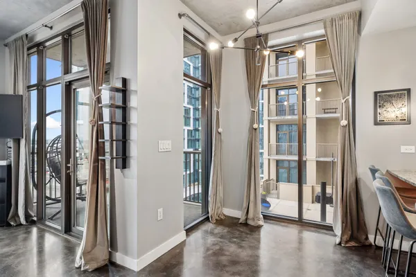 $2,000 | 1510 Demonbreun Street, Unit 608, Nashville, TN 37203