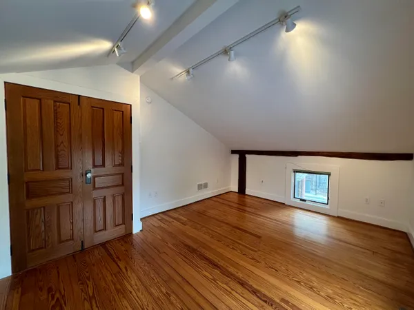 $3,500 | 310 2nd Street, Ann Arbor, MI 48103