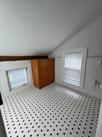 $3,500 | 310 2nd Street, Ann Arbor, MI 48103