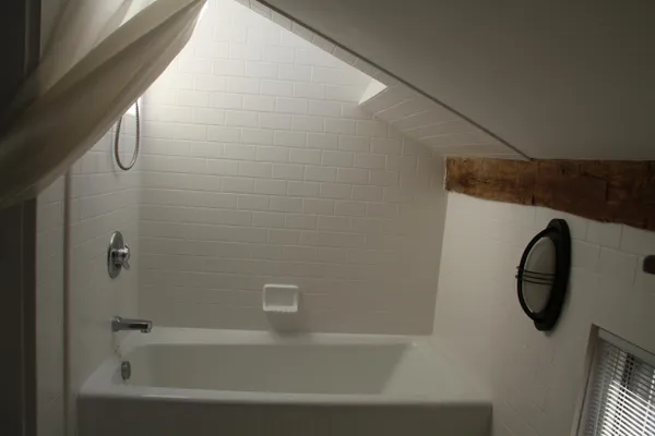 $3,500 | 310 2nd Street, Ann Arbor, MI 48103