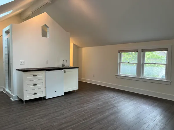 $3,500 | 310 2nd Street, Ann Arbor, MI 48103