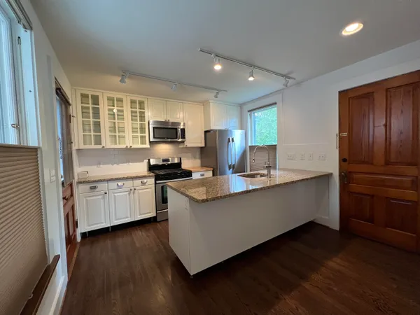 $3,500 | 310 2nd Street, Ann Arbor, MI 48103