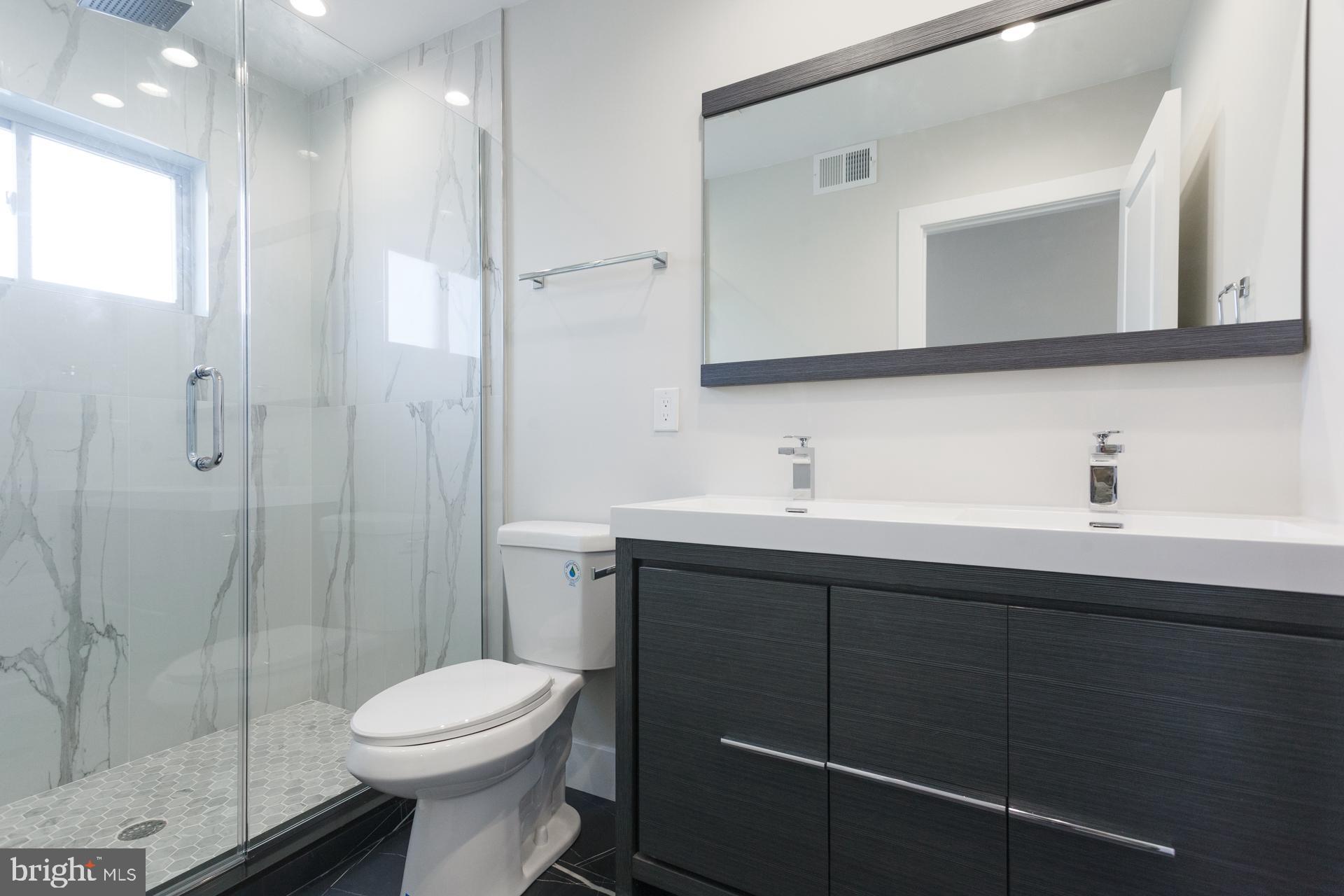5126 Malcolm Street Philadelphia, PA 19143 - Photo 10 of 20 3rd Floor Bathroom