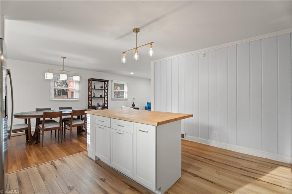 1366 Pinebluff Road Southwest Winston-Salem, NC 27103 - Photo 12 of 34