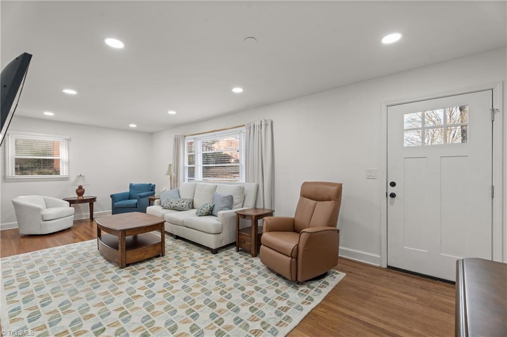 1366 Pinebluff Road Southwest Winston-Salem, NC 27103 - Photo 4 of 34