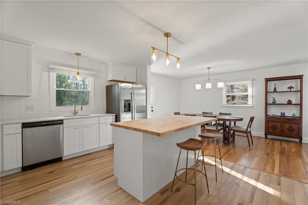 1366 Pinebluff Road Southwest Winston-Salem, NC 27103 - Photo 10 of 34