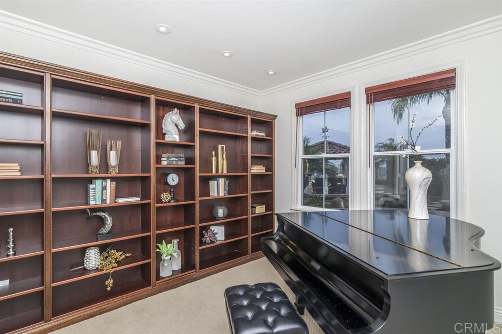 7381 Elegans Place Carlsbad, CA 92011 - Photo 14 of 25