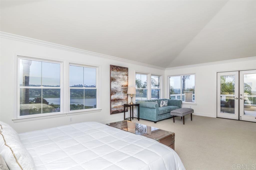 7381 Elegans Place Carlsbad, CA 92011 - Photo 10 of 25