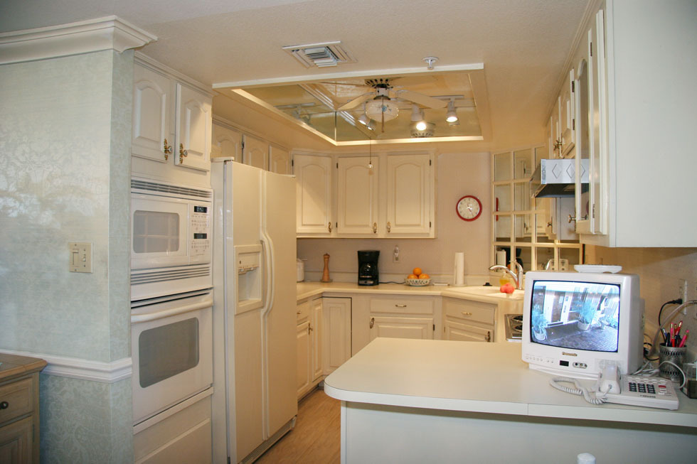 4200 North Miller Road, Unit 522 Scottsdale, AZ 85251 - Photo 3 of 26 Kitchen