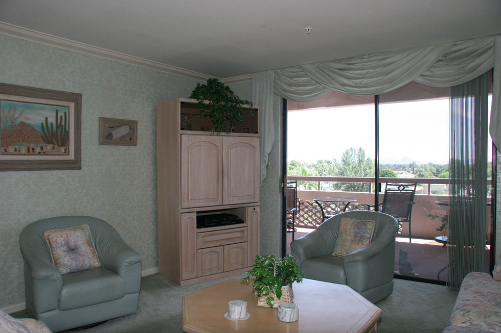4200 North Miller Road, Unit 522 Scottsdale, AZ 85251 - Photo 7 of 26 Living Room