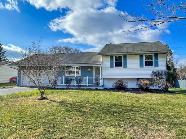 $248,000 | 128 Camelot Drive, Horseheads, NY 14845