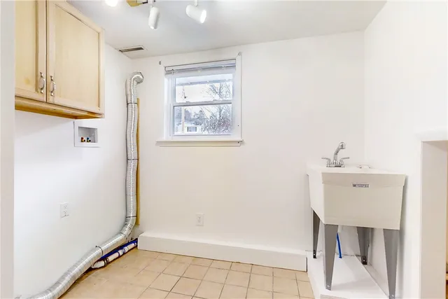 $259,900 | 128 Camelot Drive, Horseheads, NY 14845