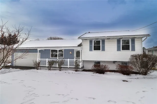 $259,900 | 128 Camelot Drive, Horseheads, NY 14845