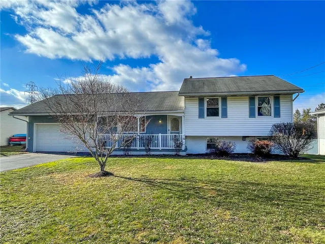$259,900 | 128 Camelot Drive, Horseheads, NY 14845