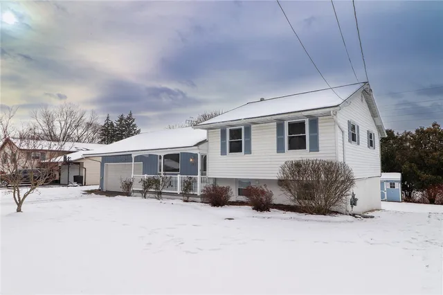 $259,900 | 128 Camelot Drive, Horseheads, NY 14845