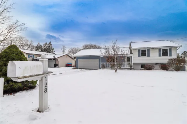 $259,900 | 128 Camelot Drive, Horseheads, NY 14845