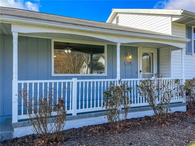 $259,900 | 128 Camelot Drive, Horseheads, NY 14845