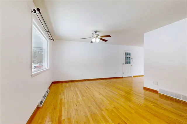 $259,900 | 128 Camelot Drive, Horseheads, NY 14845