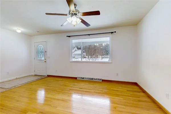 $248,000 | 128 Camelot Drive, Horseheads, NY 14845