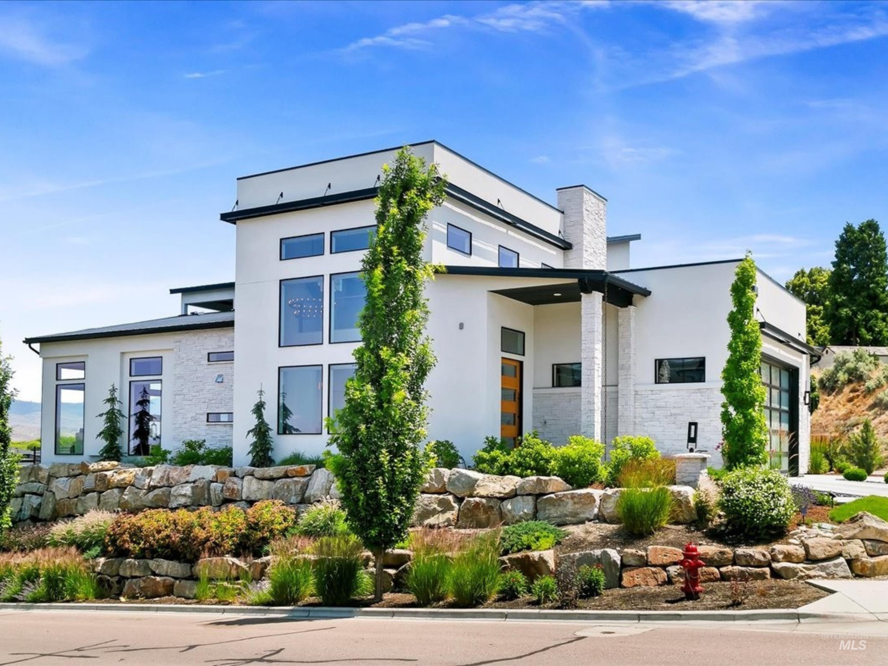 800 East Ashbourne Lane Eagle, ID 83616 - Photo 1 of 47