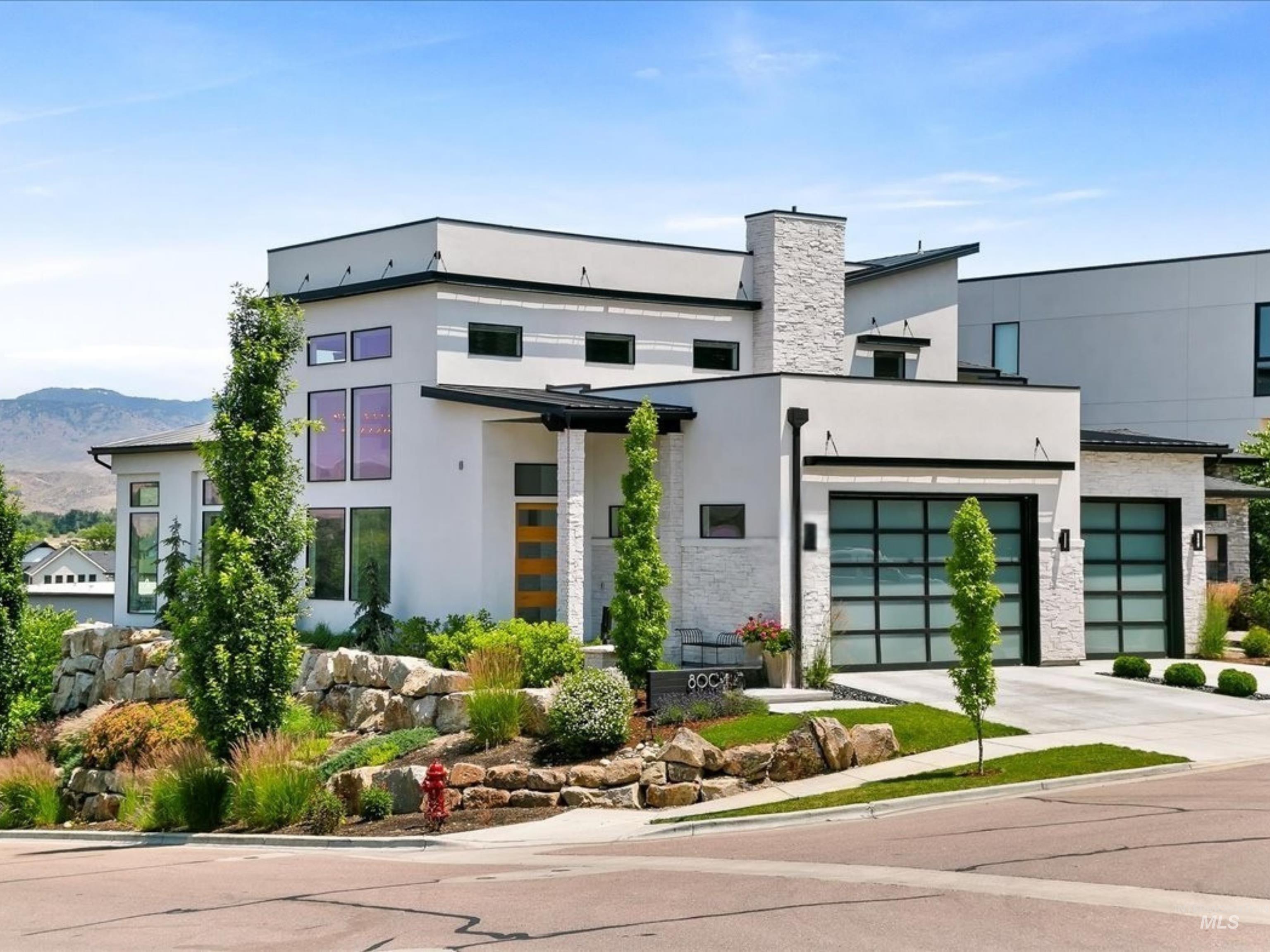 800 East Ashbourne Lane Eagle, ID 83616 - Photo 2 of 47