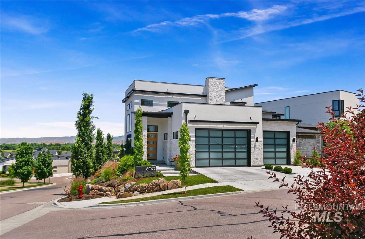 800 East Ashbourne Lane Eagle, ID 83616 - Photo 3 of 47