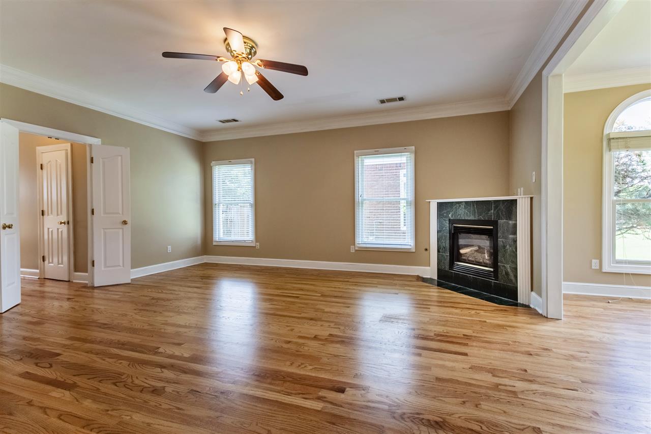 1880 Grovecrest Road Germantown, TN 38139 - Photo 16 of 25 Gallery Image 16