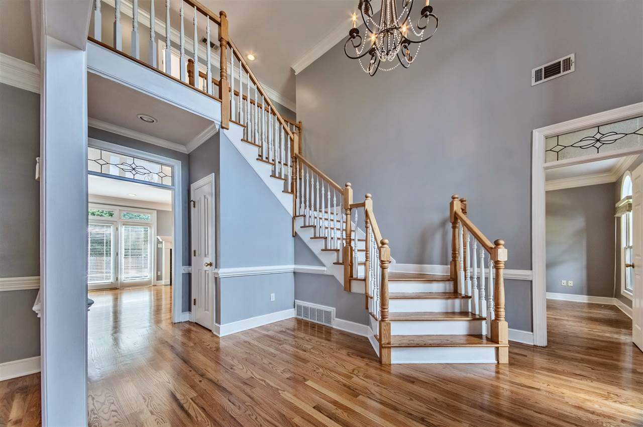 1880 Grovecrest Road Germantown, TN 38139 - Photo 3 of 25 Gallery Image 3