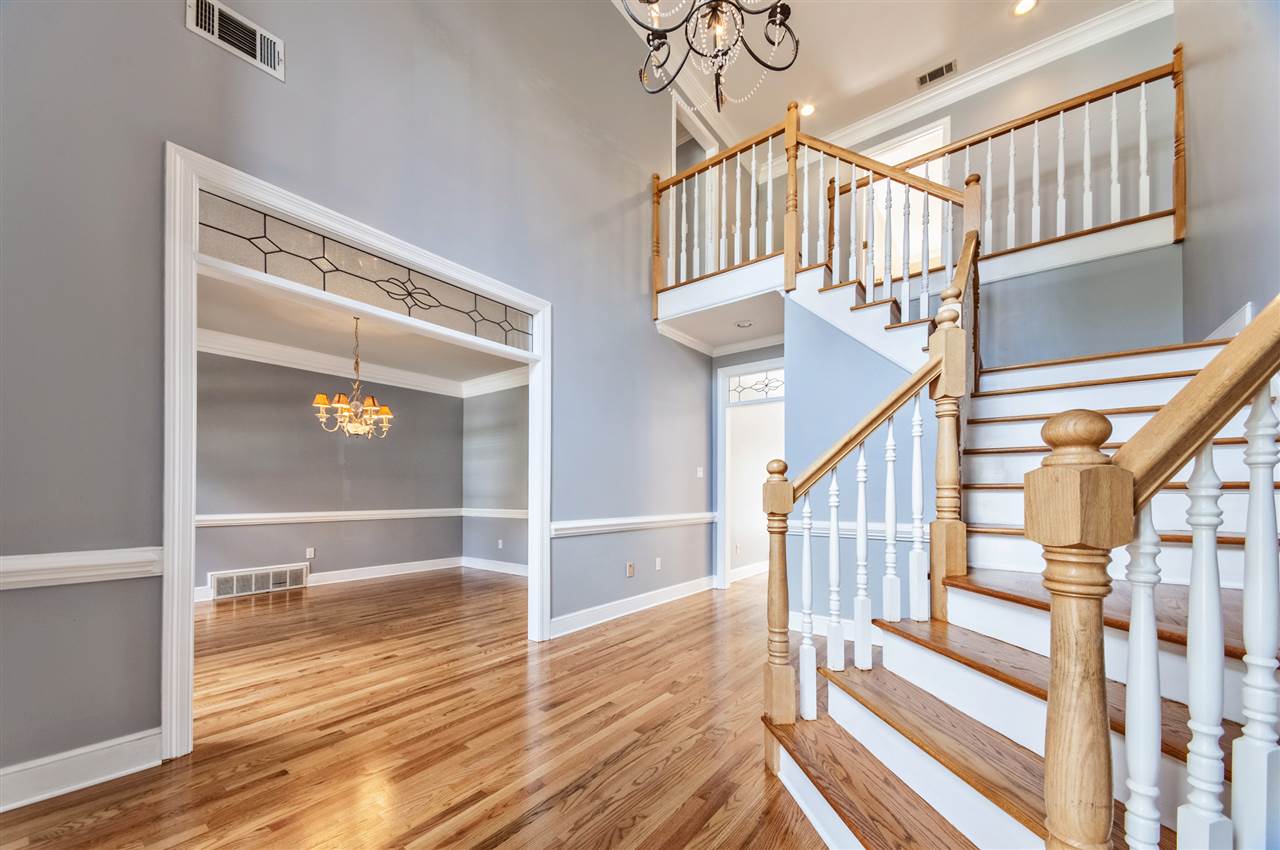 1880 Grovecrest Road Germantown, TN 38139 - Photo 4 of 25 Gallery Image 4