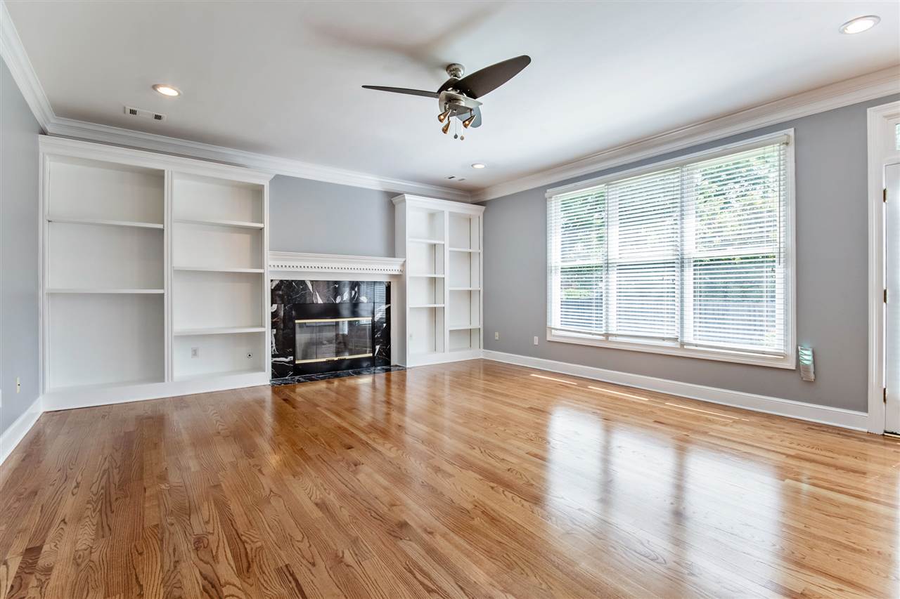1880 Grovecrest Road Germantown, TN 38139 - Photo 9 of 25 Gallery Image 9