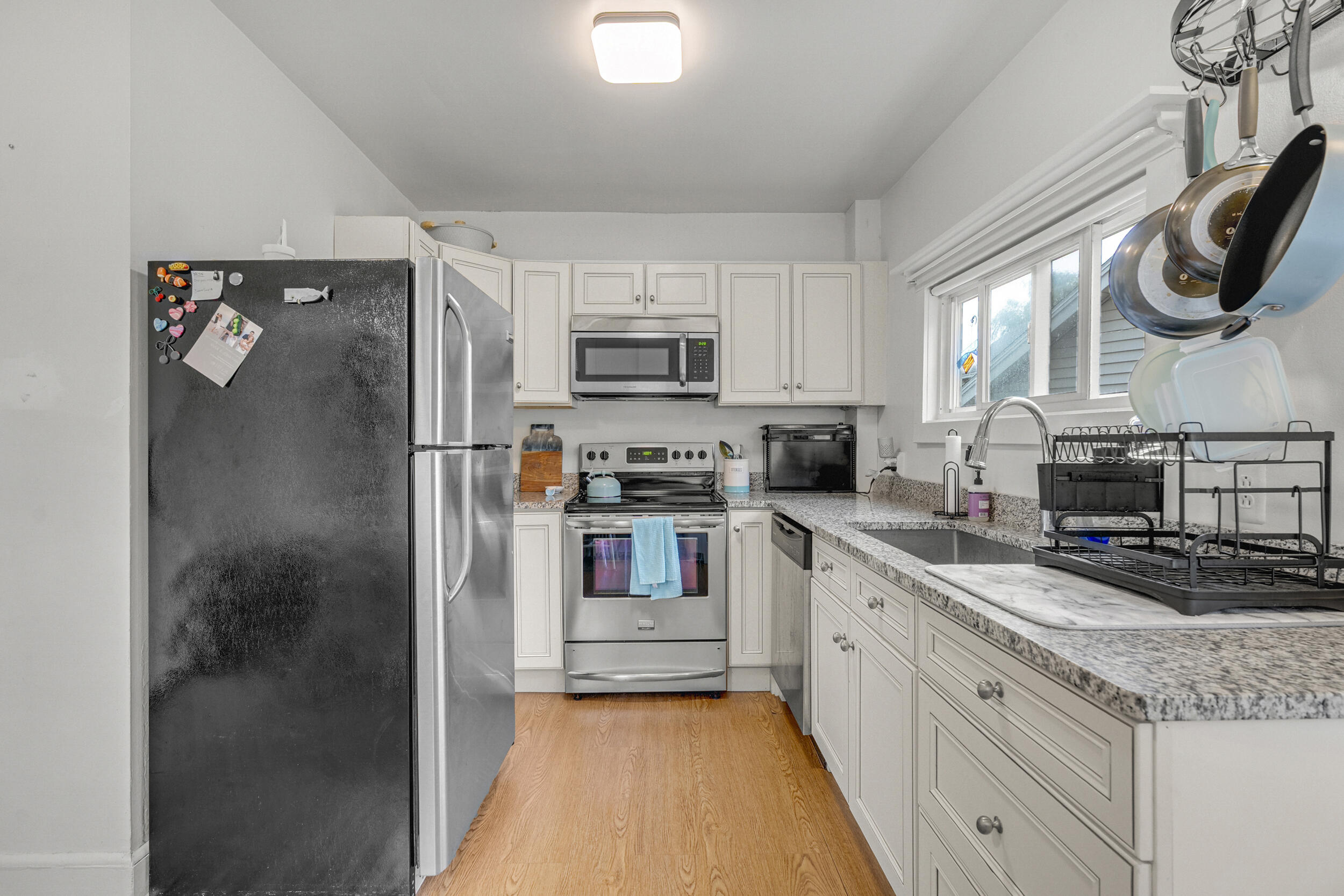 9 Summer Street Freeport, ME 04032 - Photo 10 of 93 9summer-10